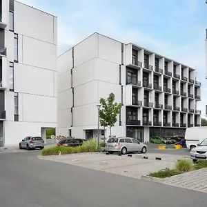 Airport Zarembowicza By Renters Apartament